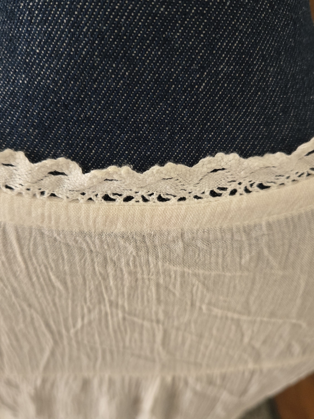 Boho White Button-Front Maxi Dress with Lace Panels - Picture 6 of 6